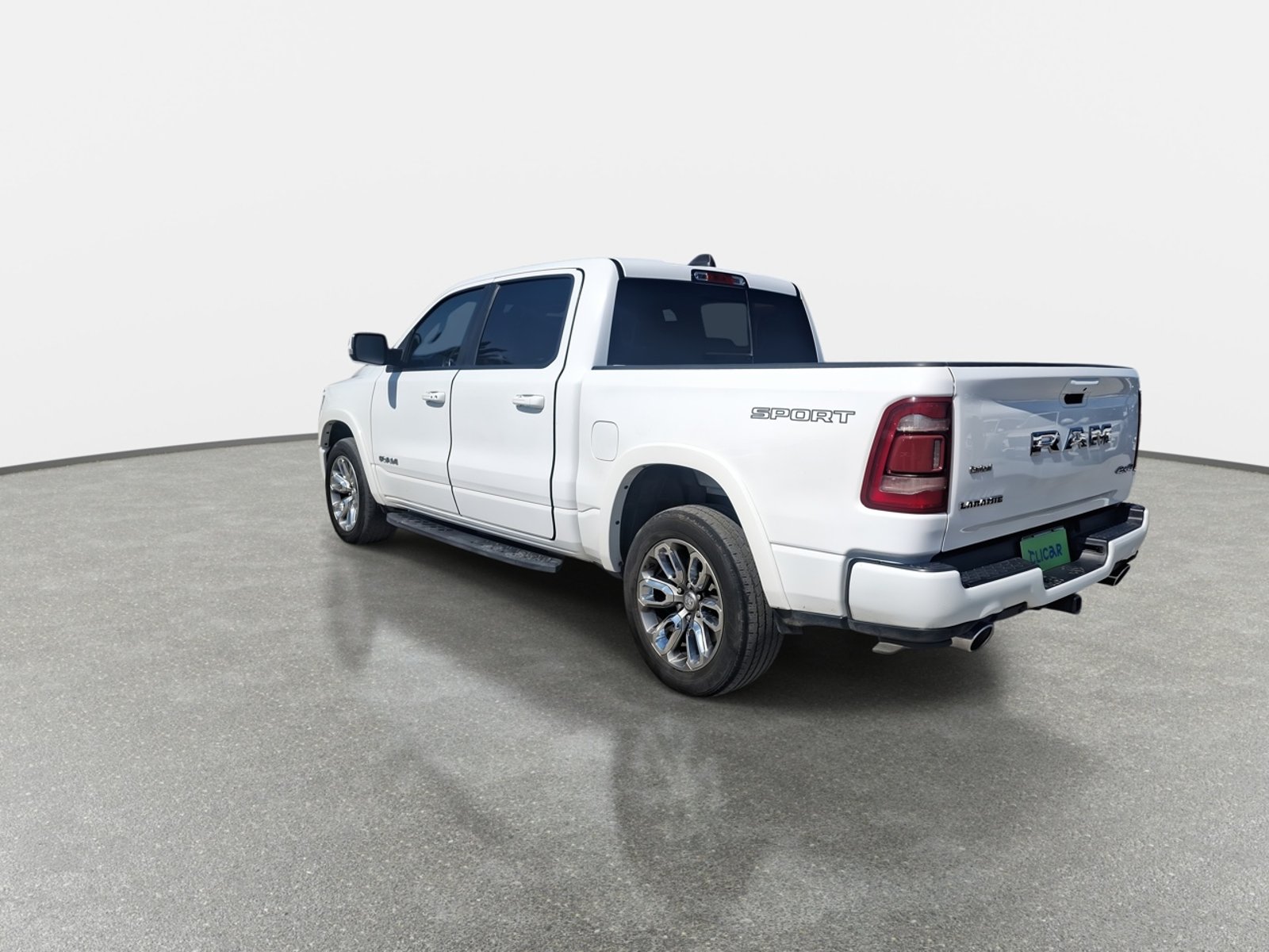 RAM 1500 5.7 Laramie Sport 4x4 At 4p 2022 - Foto 5 de 8