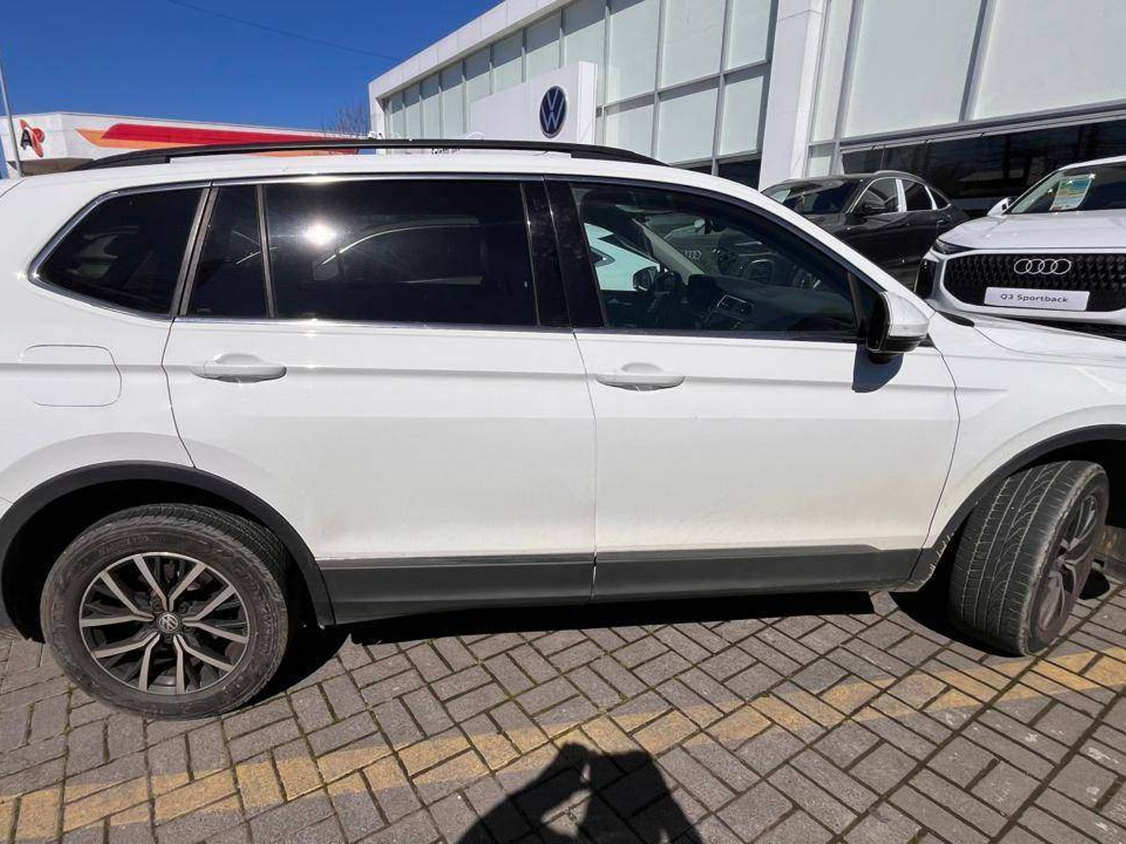 Volkswagen Tiguan 2.0 Tdi Comfortline Diesel 4motion 4x4 150hp 7a At 5p 2019 - Foto 3 de 5