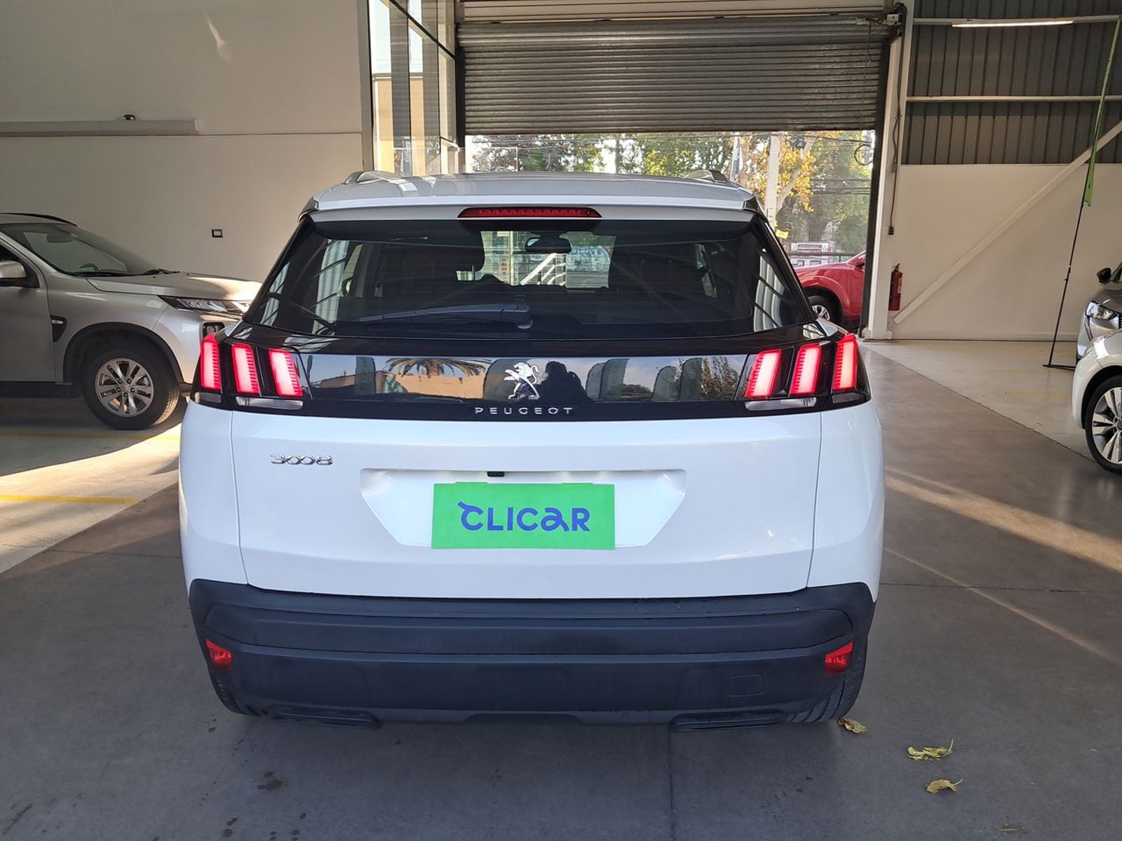 Peugeot 3008 1.2 Active Pack Puretech 130 4x2 Mt6 5p 2023 - Imagen 6 de 8