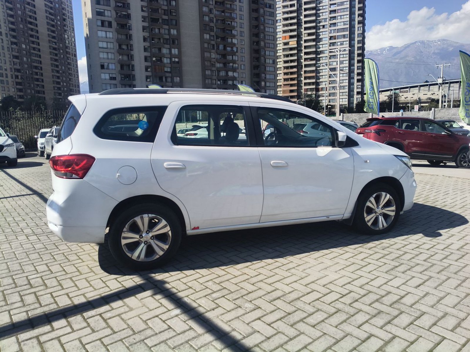 Chevrolet Spin 1.8 Premier 4x2 Mt 5p 2022 - Imagen 8 de 8