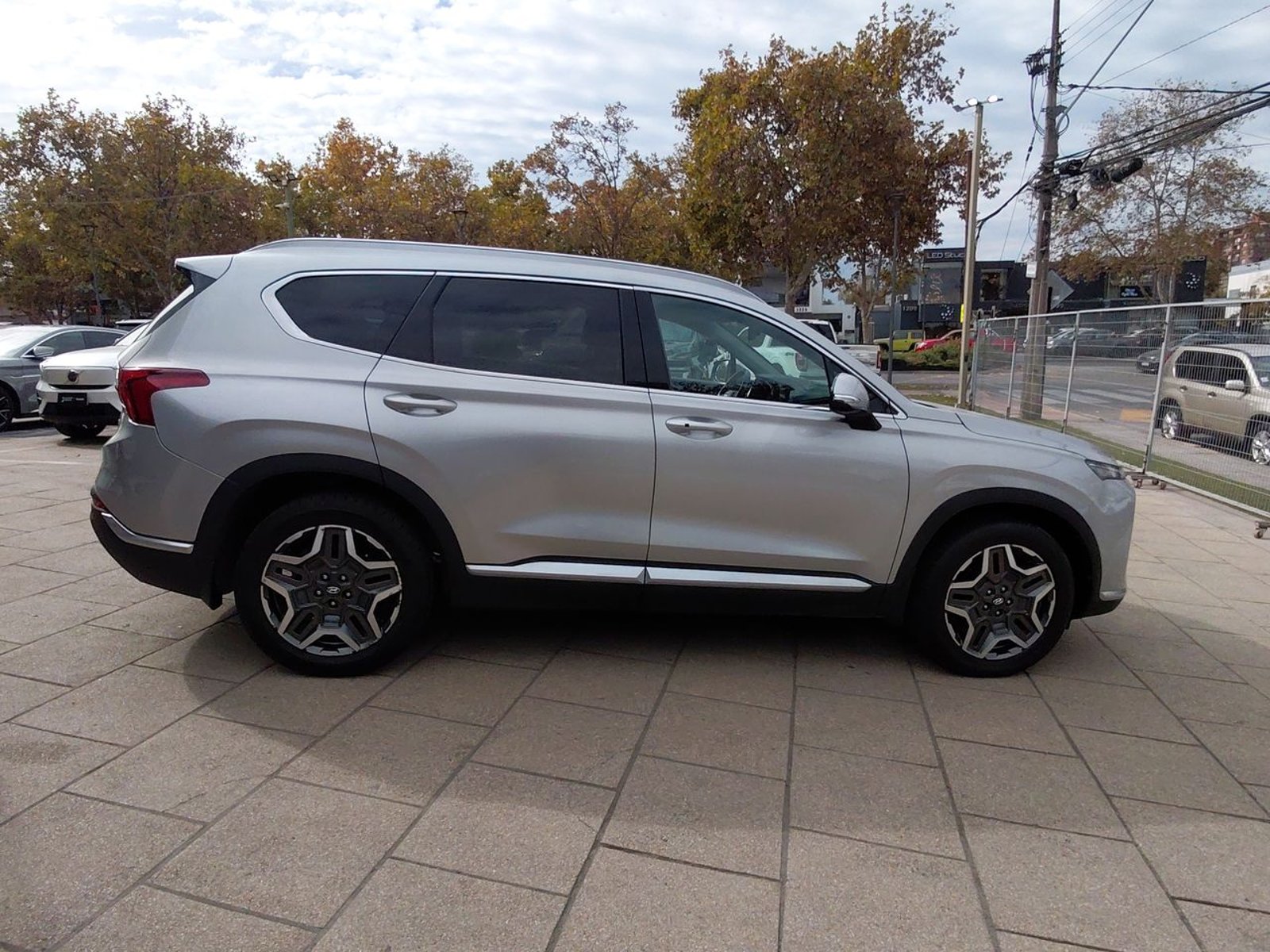 Hyundai Santa Fe 2.2 Limited Fl Crdi Diesel 4wd At 5p 2022 - Imagen 8 de 8