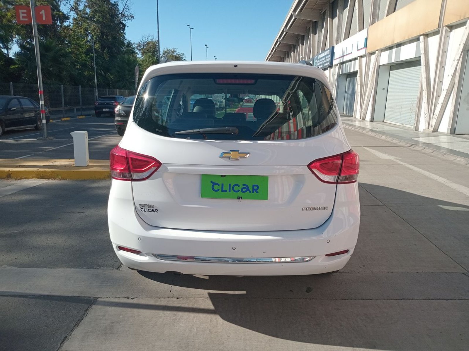 Chevrolet Spin 1.8 Premier 4x2 Mt 5p 2023 - Imagen 6 de 8