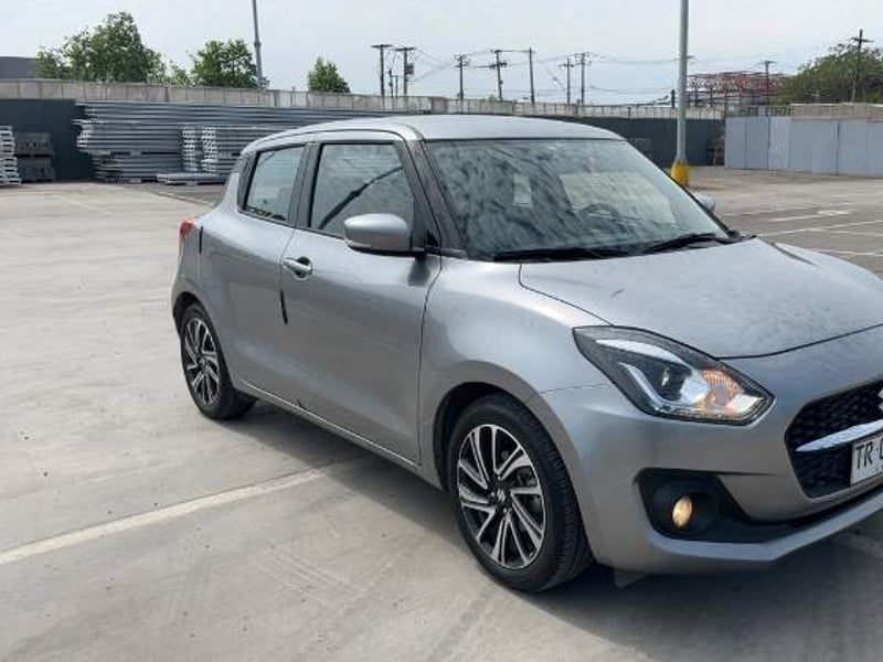 Suzuki Swift 1.2 Glx Plus 4x2 Hb Mt 5p 2024