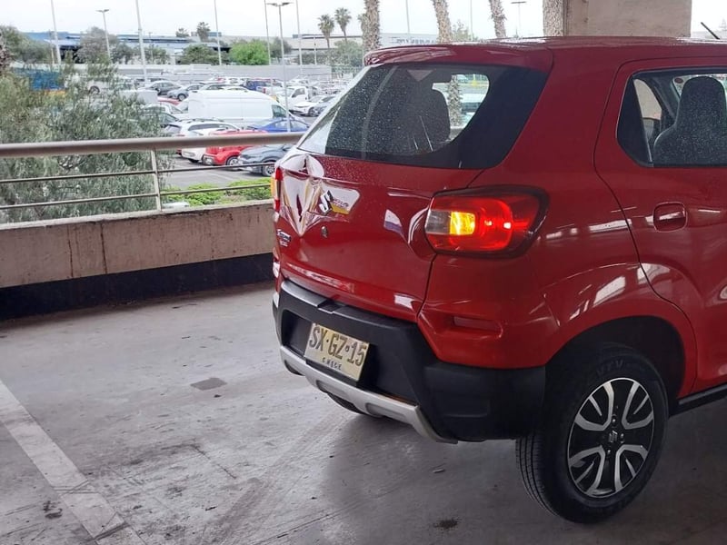 Suzuki Spresso 1.0 Glx 4x2 Ac Mt 5p 2023 - Imagen 4 de 5