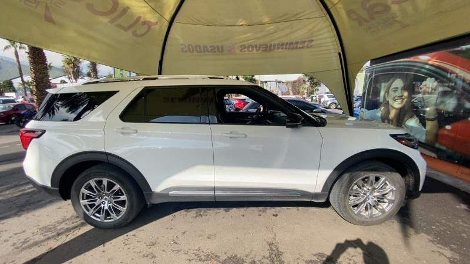 Ford Explorer 2.3 Ecoboost Platinum 4wd At 5p 2025 - Imagen 3 de 5