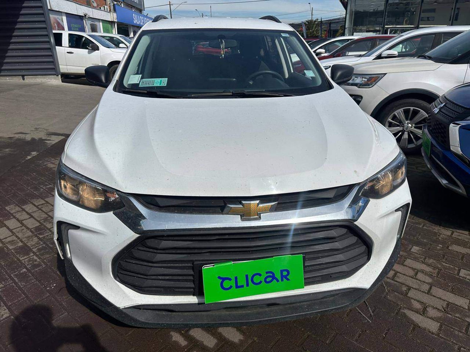 Chevrolet Tracker 1.2t Ls Fwd Mt 5p 2023 - Foto 2 de 5
