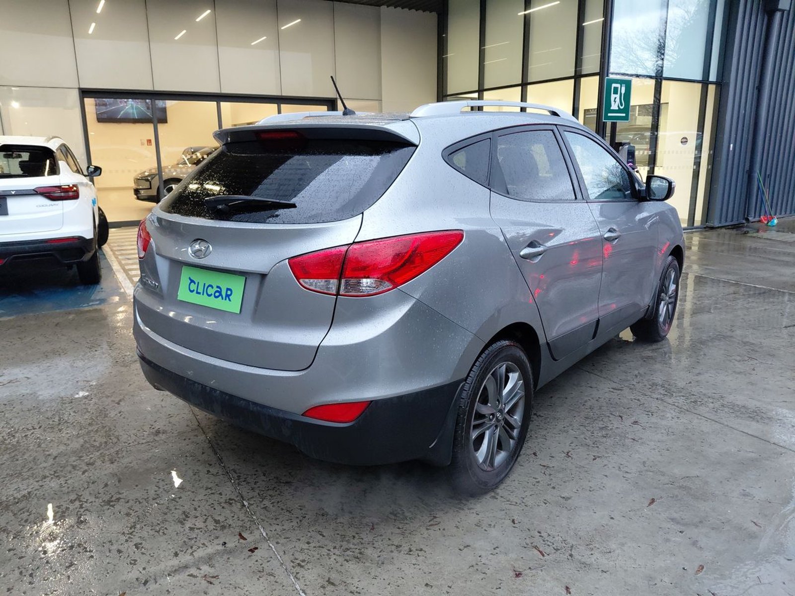 Hyundai Tucson 2.0 Gl 2wd Lm Pe Ac 2ab At 5p 2016 - Imagen 7 de 8