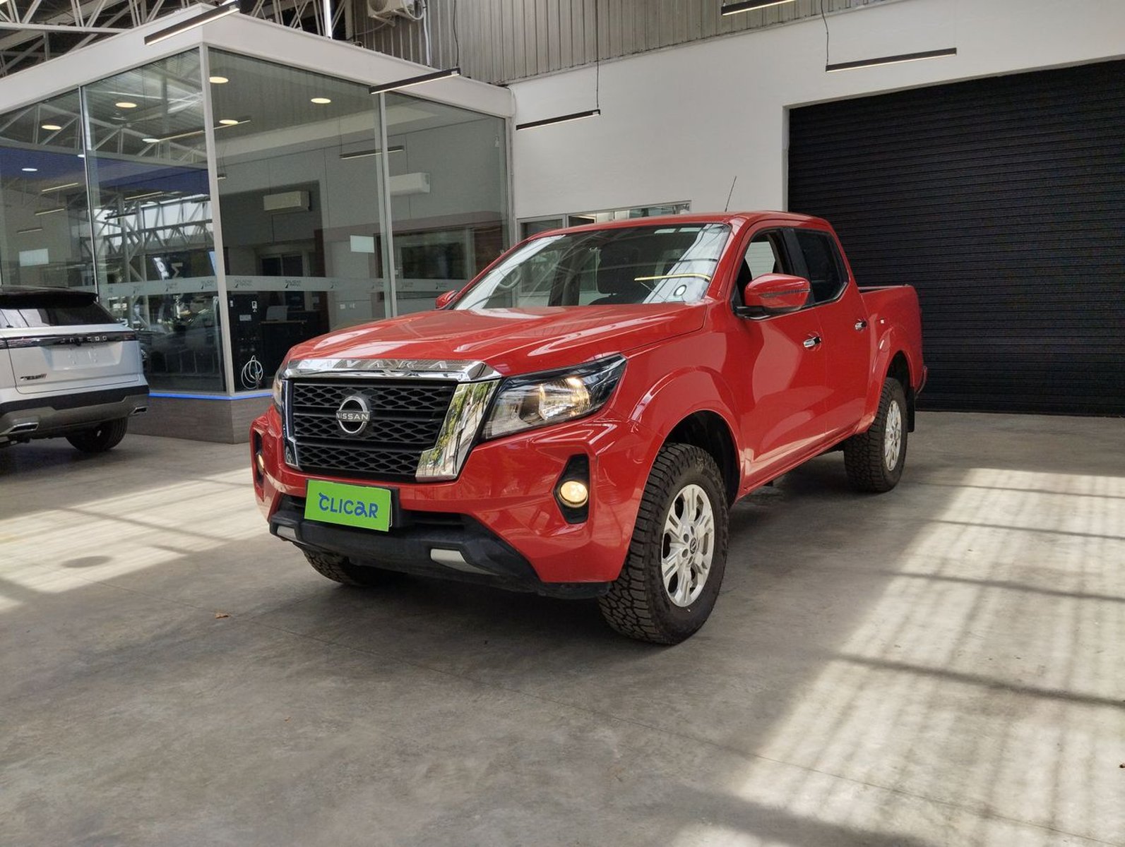 Nissan Navara 2.3d Xe Diesel 4x2 Dob.cab. Mt 4p 2024 - Imagen 5 de 8