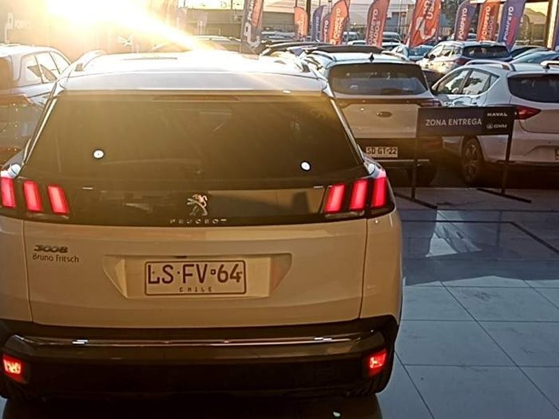 Peugeot 3008 1.5 Active Bluehdi 4x2 130 Eat8 5p 2020 - Imagen 5 de 5