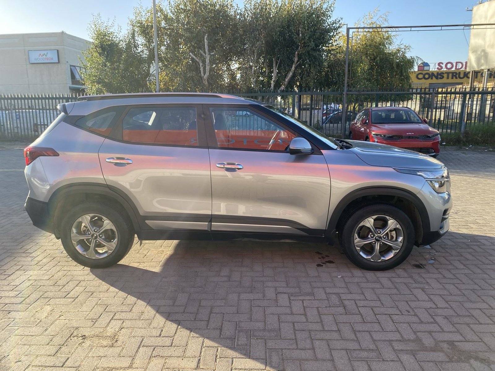 Kia Seltos 1.6 Ex 4x2 6mt 5p 2021 - Imagen 8 de 8