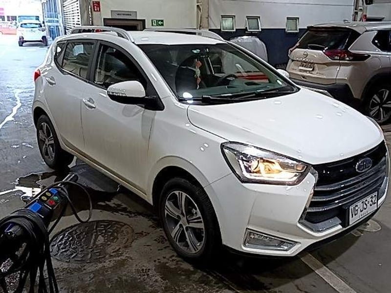 JAC Js2 1.5 Luxury 4x2 Cvt At 5p 2025
