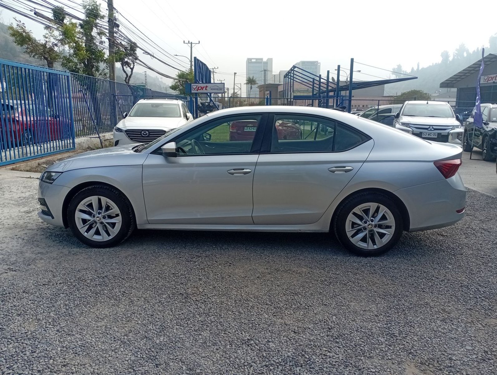 Skoda Octavia 1.4 Tsi Ambition 4x2 Tiptronic At8 5p 2023 - Imagen 4 de 8