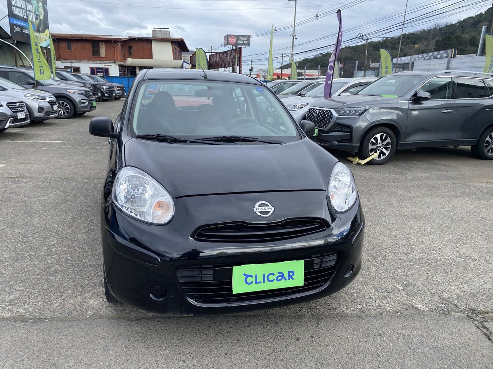 Nissan March 1.6 Active 4x2 Mt 5p 2016 - Foto 2 de 8
