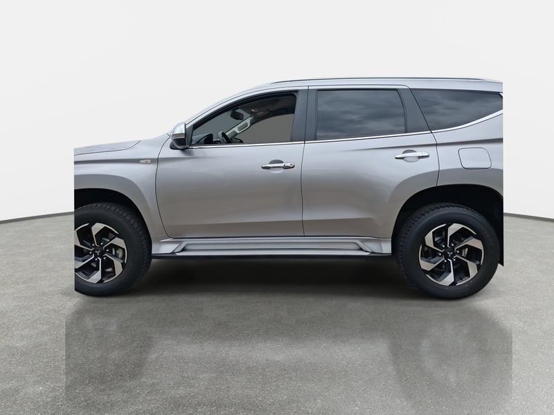 Mitsubishi Montero Sport 3.0 4x2 At 5p 2025 - Imagen 4 de 8
