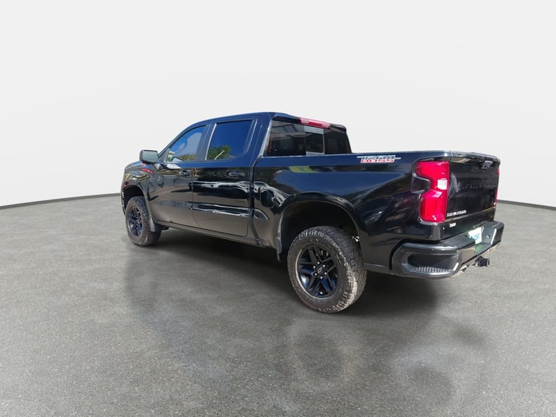 Chevrolet Silverado 5.3 Lt Trail Boss Z71 4x4 At 4p 2023 - Imagen 5 de 8