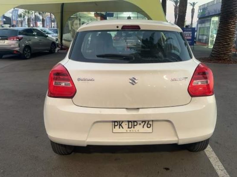 Suzuki Swift 1.2 Gl Sport 4x2 Hb Mt 5p 2021 - Imagen 5 de 5