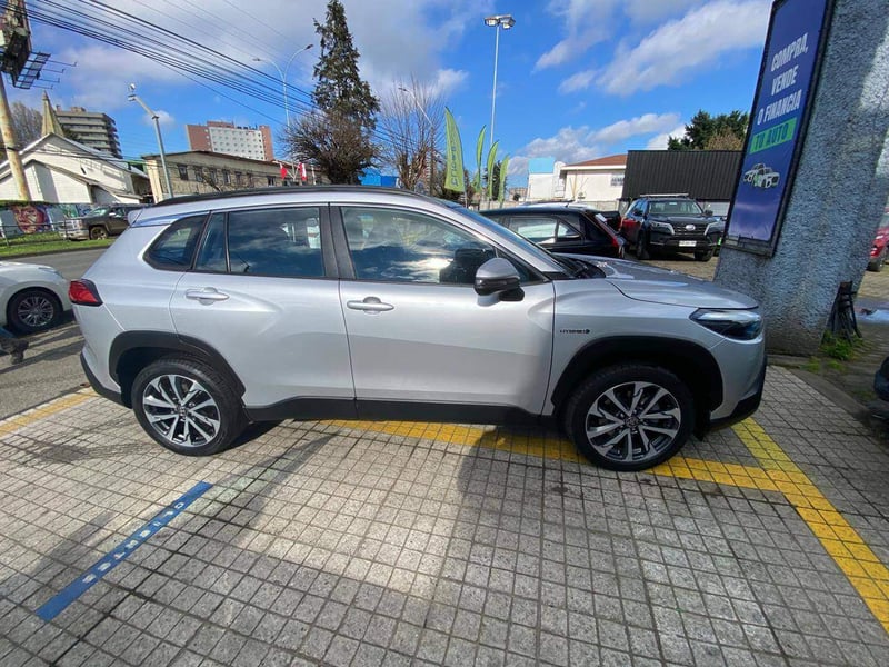 Toyota Corolla Cross 1.8 Seg Hybrid 4x2 Cvt At 5p 2022 - Imagen 3 de 5