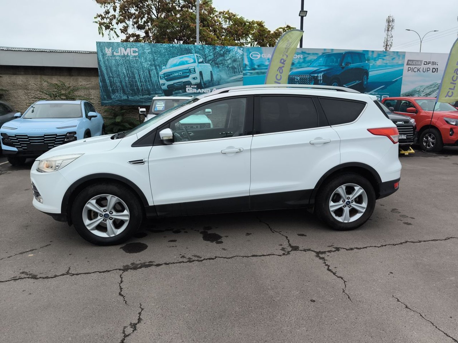 Ford Escape 2.5 S 4x2 At 5p 2017 - Foto 4 de 8