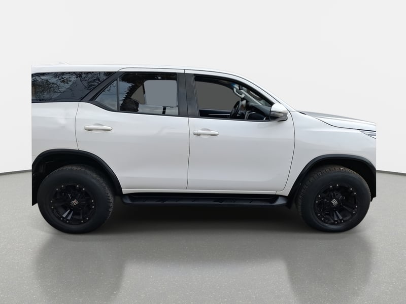Toyota Fortunner 2.7 Sr5 4x2 At 5p 2020 - Imagen 8 de 8