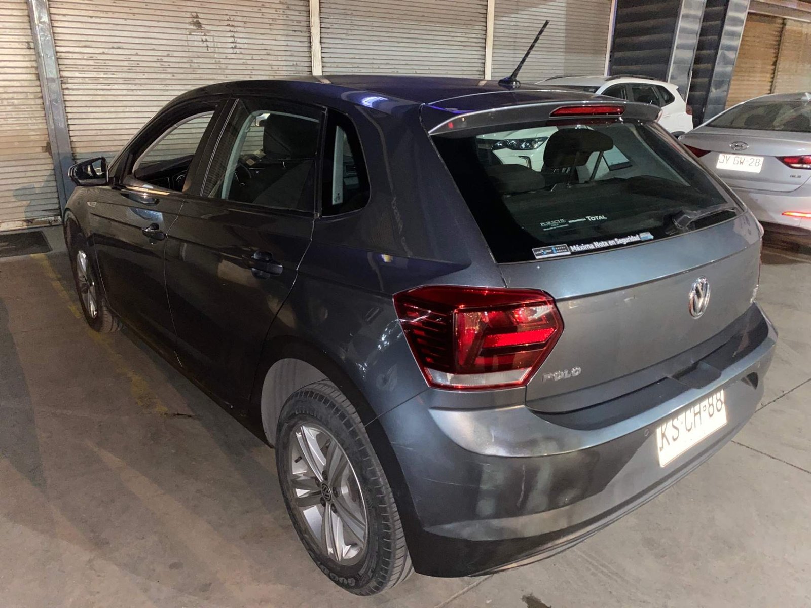 Volkswagen Polo 1.6 Comfortline 4x2 At6 5p 2018 - Imagen 7 de 8