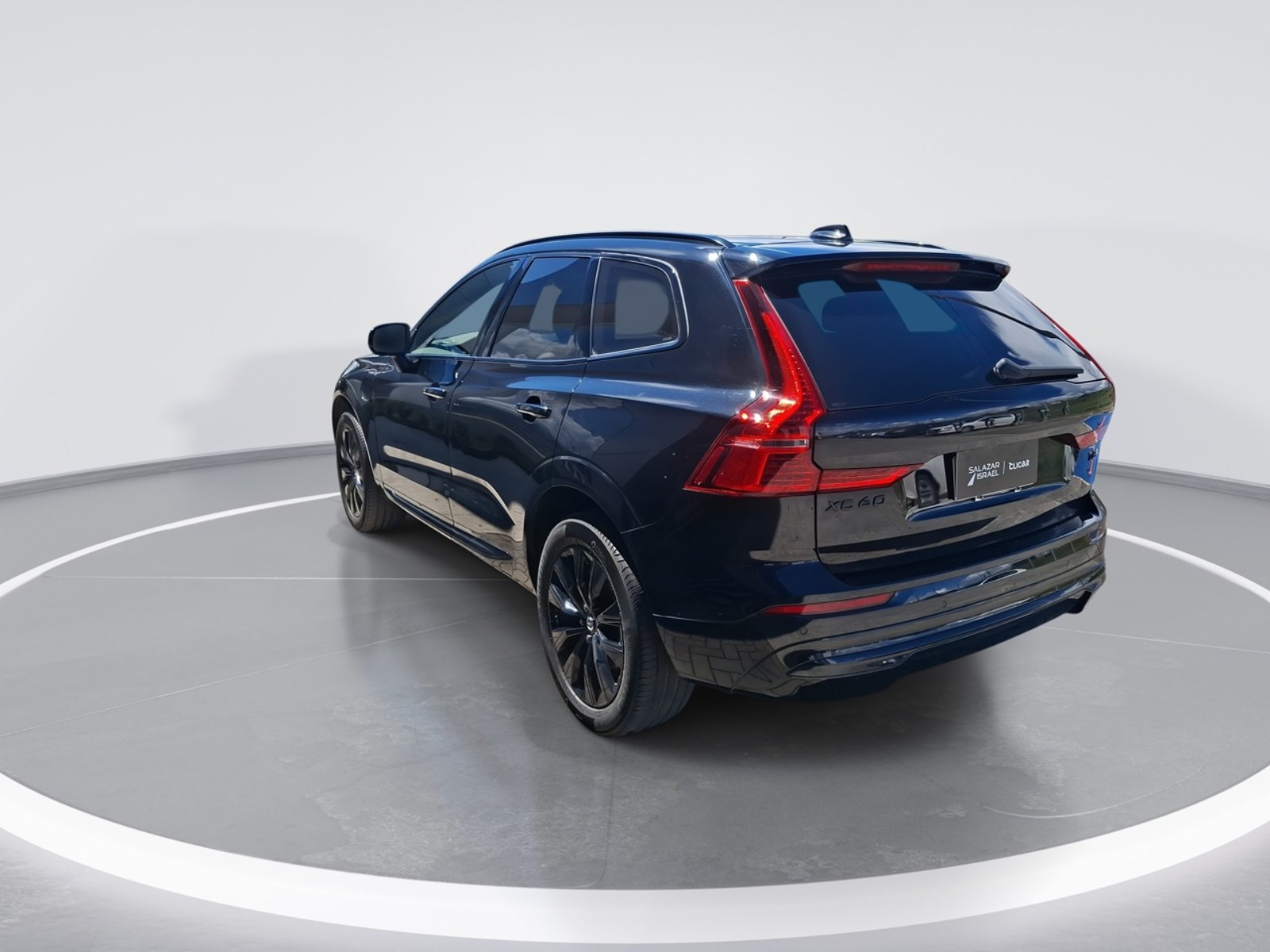 Volvo Xc60 2.0 T8 Recharge Plus Hybrid Awd At 5p 2025 - Foto 5 de 8