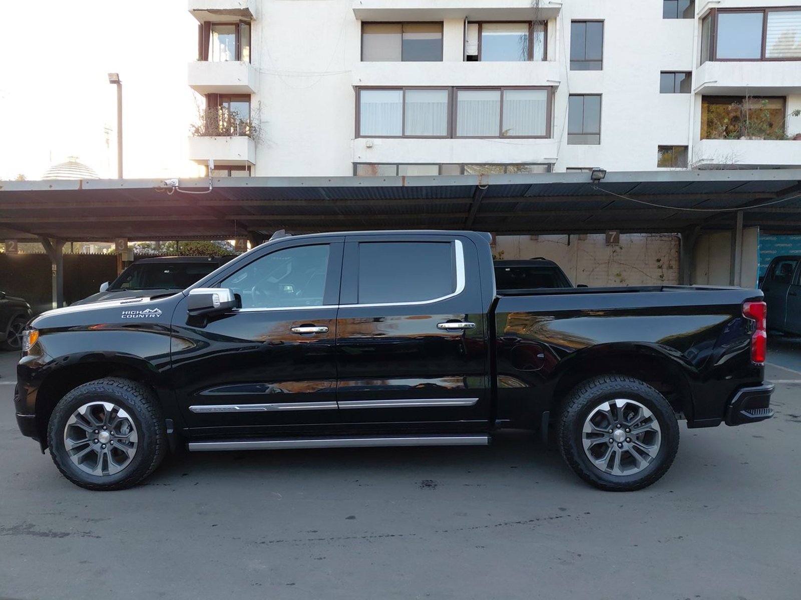 Chevrolet Silverado 3.0 High Country 4x4 At 4p 2025 - Imagen 4 de 8