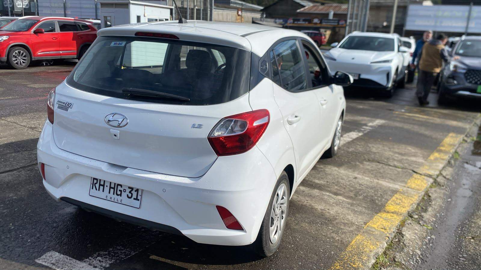 Hyundai Grand I10 1.2 Plus 4x2 Hb Mt 5p 2022 - Imagen 4 de 5