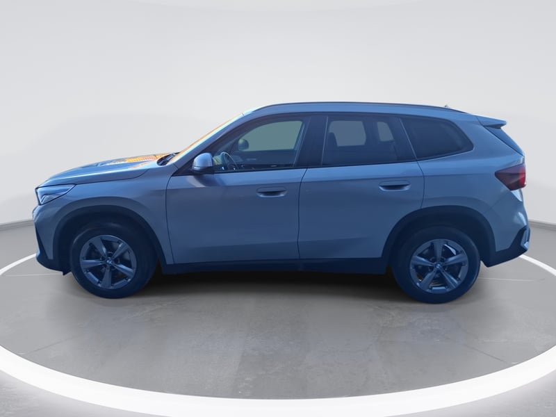 BMW X1 2.0t 18d Dynamic S-drive 4x2 At 5p 2026 - Imagen 4 de 8