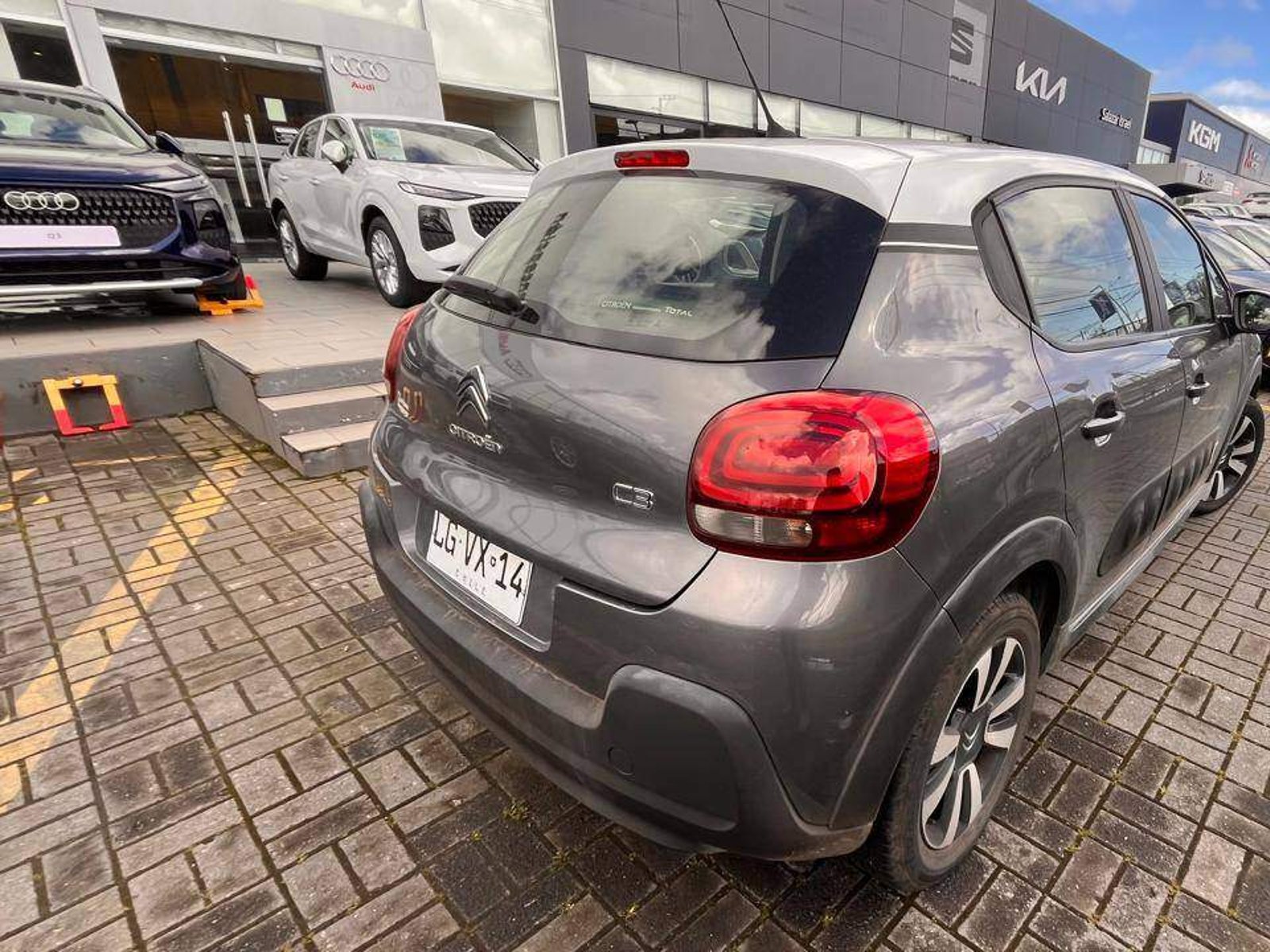 Citroën C3 1.2 Puretech Feel 4x2 110 S&s Bvm Hb At 5p 2019 - Foto 4 de 5