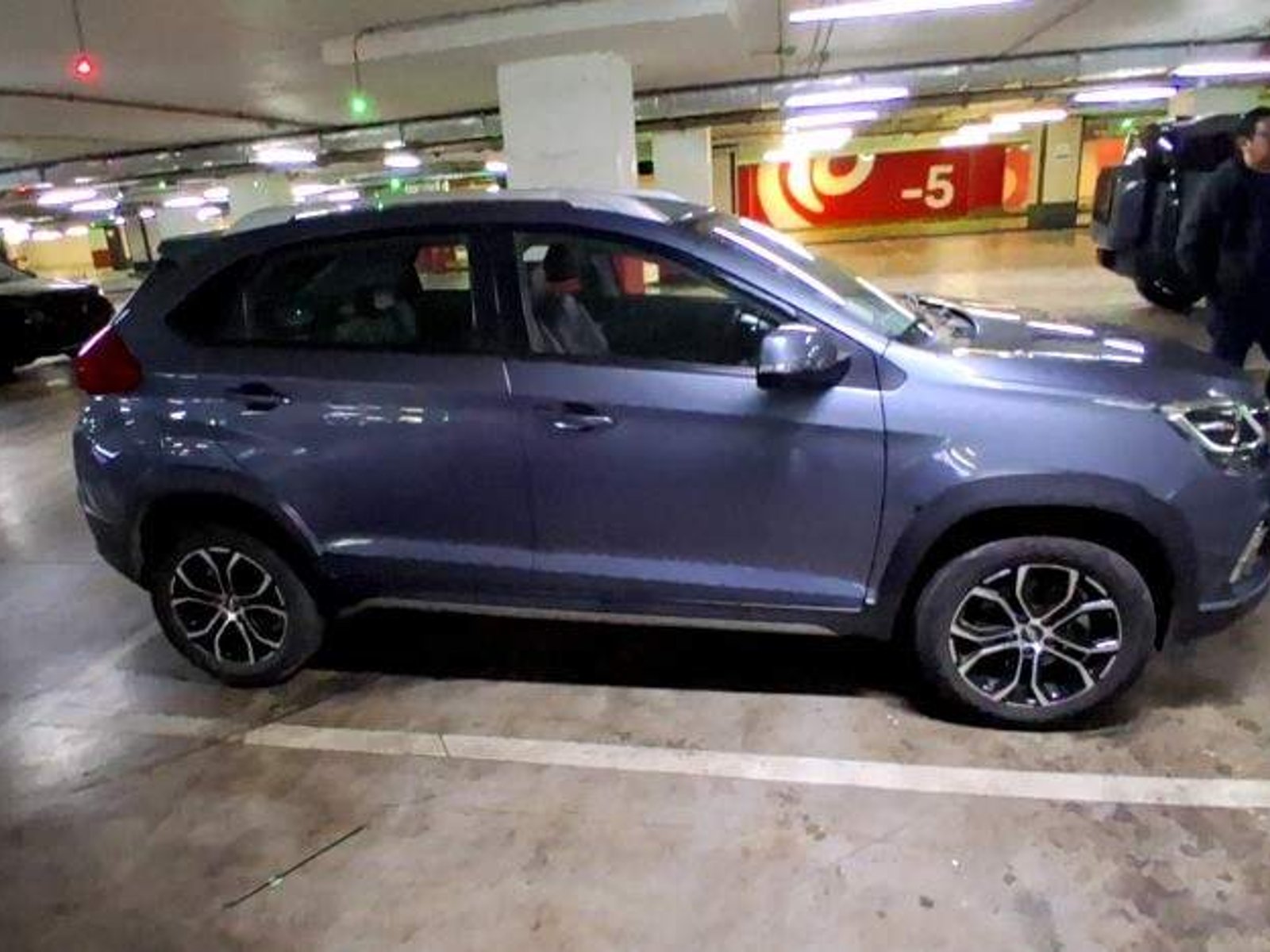 Chery Tiggo 2 1.5 Vvt Gls 4x2 Mt 5p 2023 - Foto 2 de 4