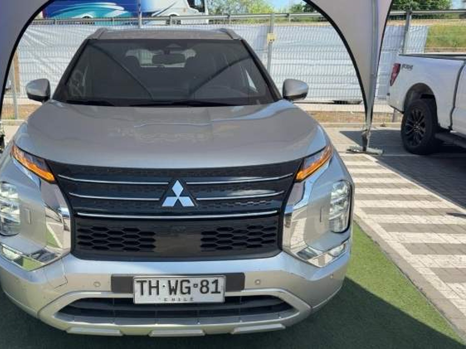 Mitsubishi Outlander 2.5 Gls Limited 4x4 At 5p 2024 - Foto 2 de 5