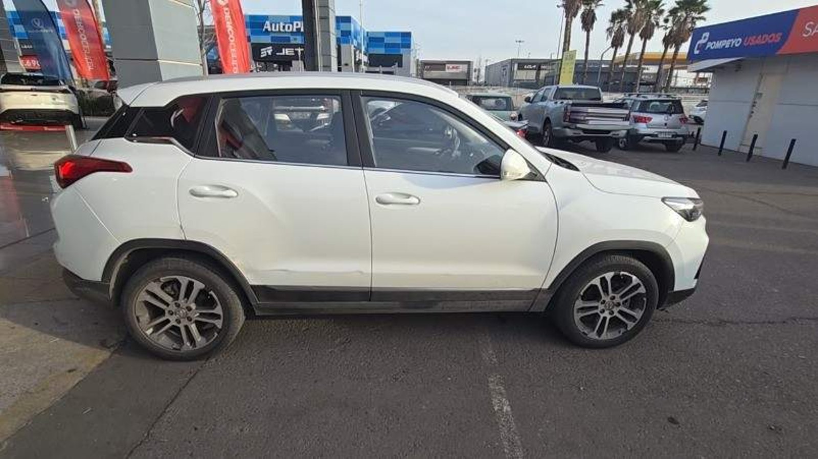 BAIC X35 1.5 Luxury 4x2 Mt 5p 2023 - Imagen 3 de 5