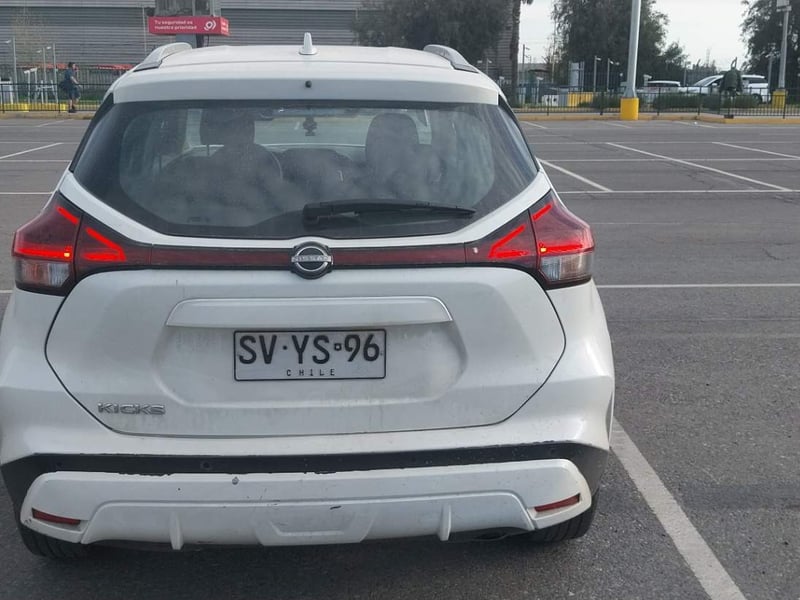 Nissan Kicks 1.6 Sense 4x2 Mt 5p 2023 - Imagen 5 de 5