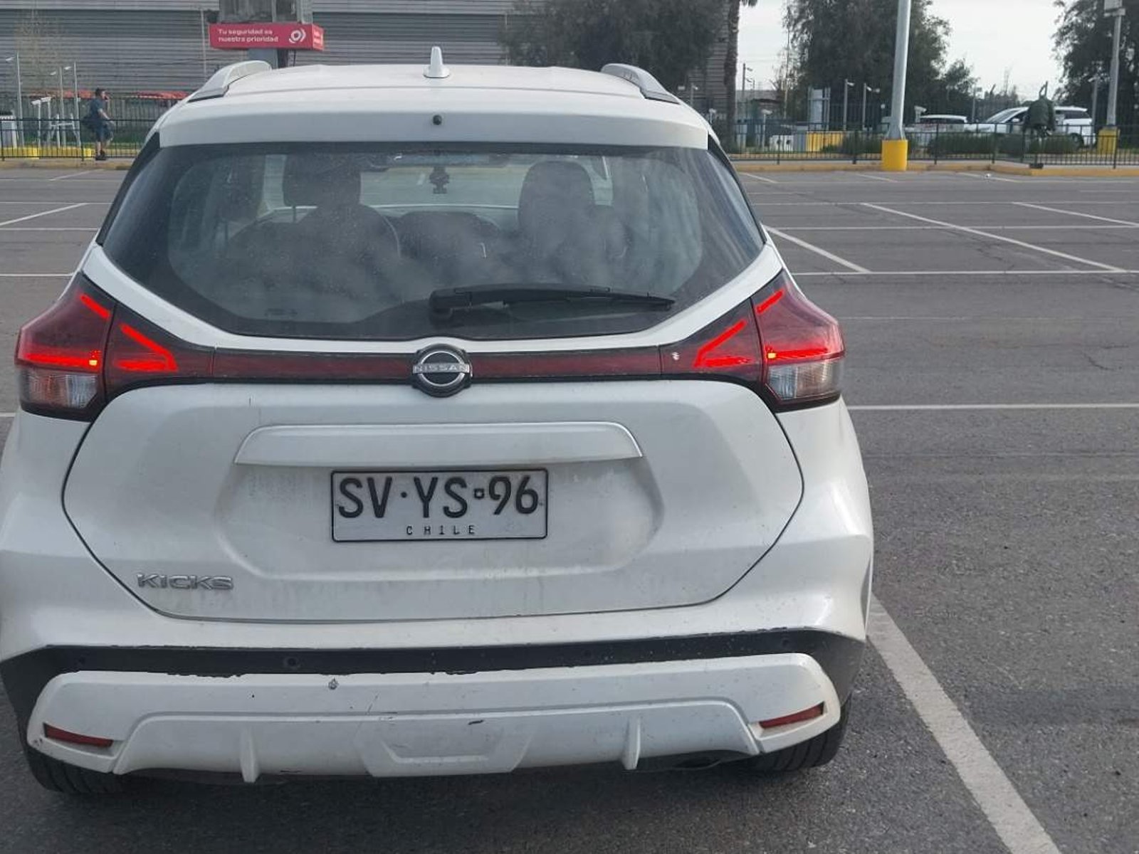 Nissan Kicks 1.6 Sense 4x2 Mt 5p 2023 - Foto 5 de 5