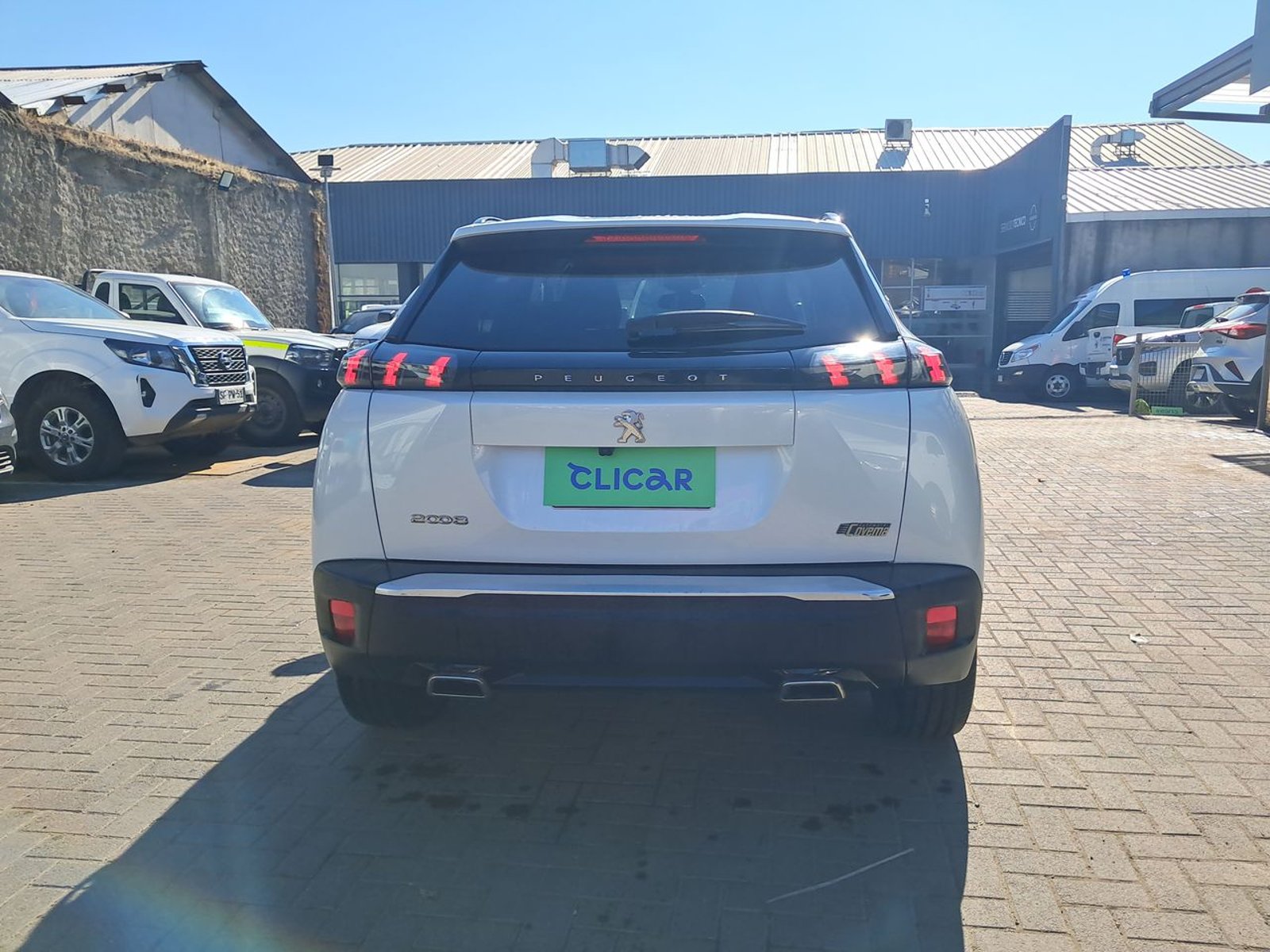 Peugeot 2008 1.2 Allure Puretech 130 4x2 Mt 5p 2022 - Imagen 6 de 8