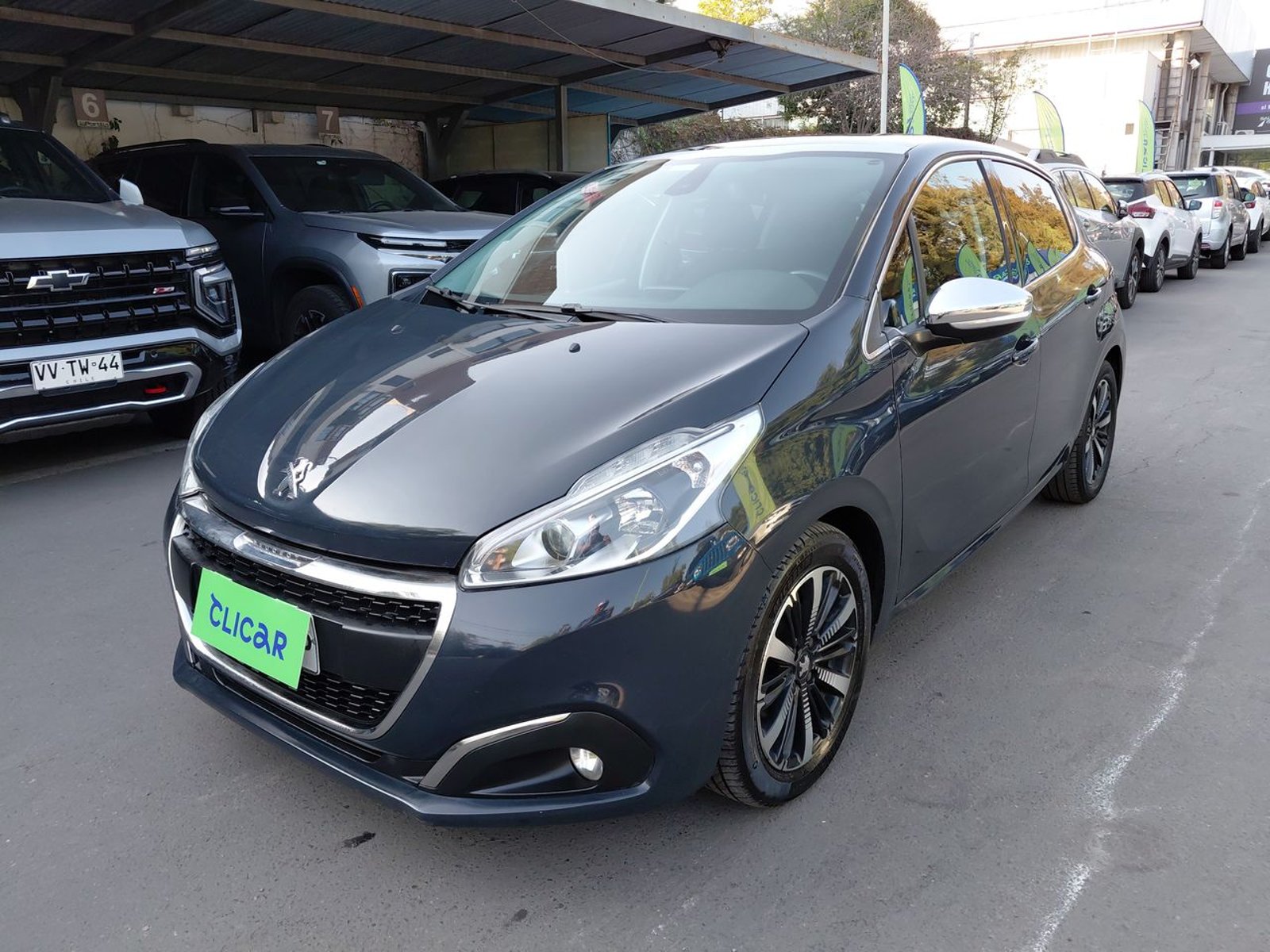 Peugeot 208 1.2 Allure Puretech 4x2 110hp At6 5p 2019 - Foto 3 de 8