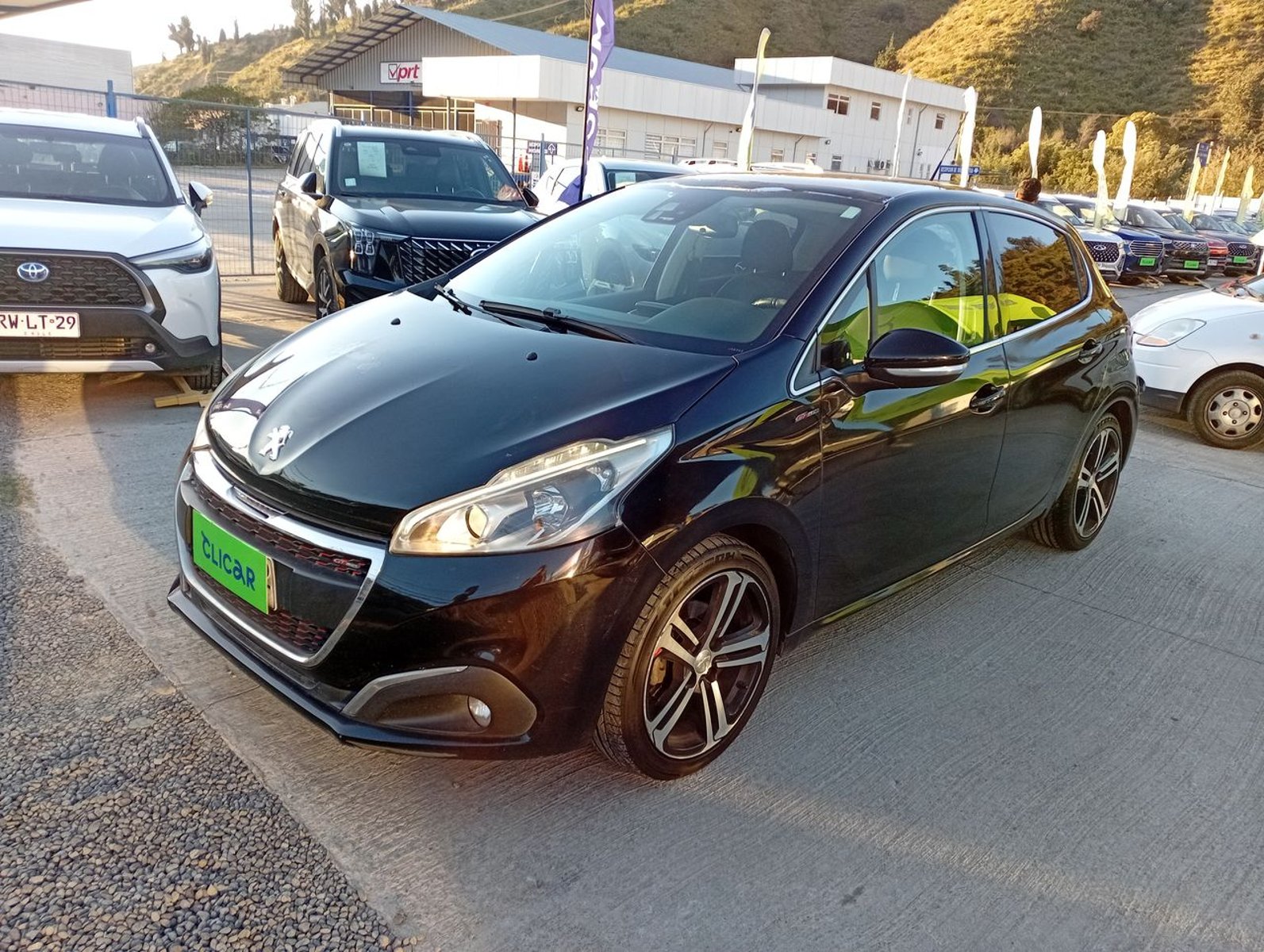 Peugeot 208 1.2 Gt Line 4x2 Pt 110hp At6 5p 2018 - Foto 3 de 8