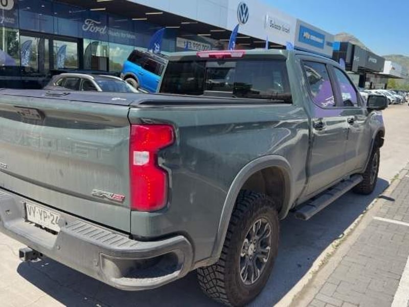 Chevrolet Silverado 6.2 Zr2 R 4x4 At 4p 2026 - Imagen 4 de 5
