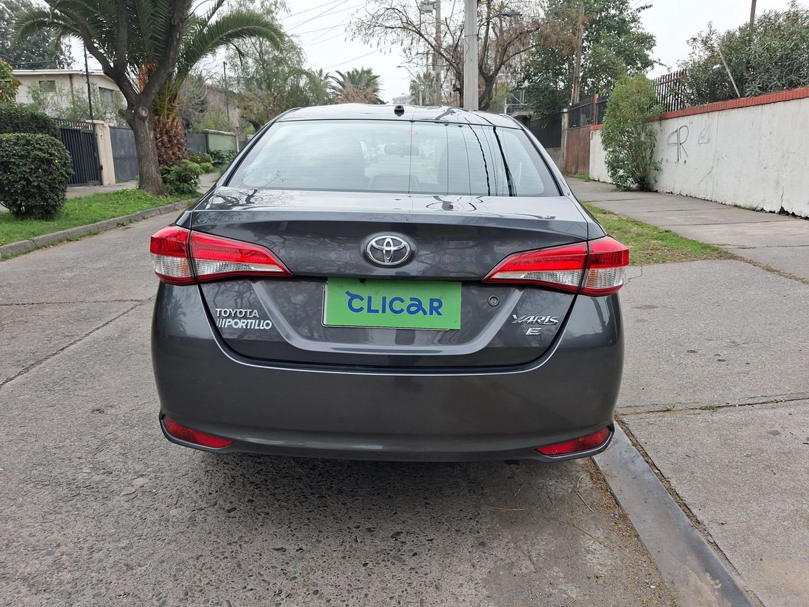 Toyota Yaris 1.5 Gli E 4x2 Mt 4p 2022 - Imagen 6 de 8