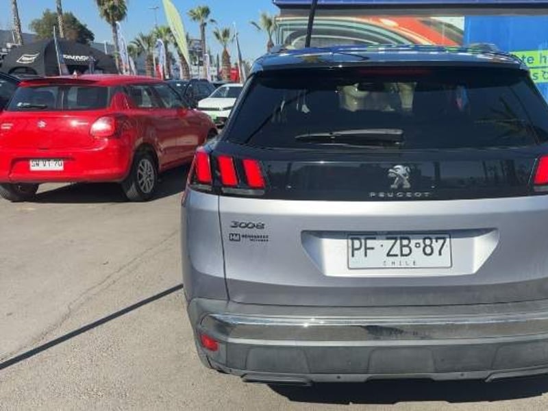Peugeot 3008 1.5 Allure Bluehdi 4x2 130 Eat8 5p 2020 - Imagen 5 de 5