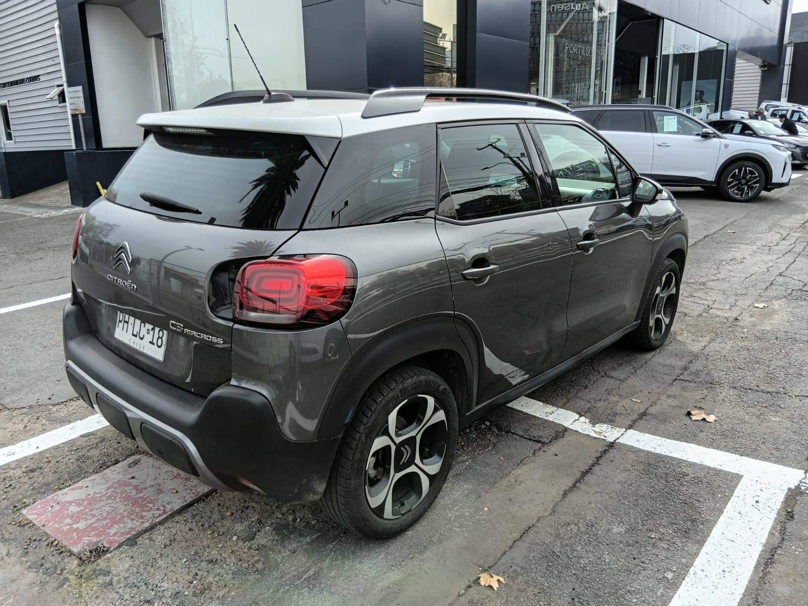 Citroën C3 Aircross 1.2 Puretech Shine 4x2 110 S&s 6at 5p 2021 - Imagen 4 de 5
