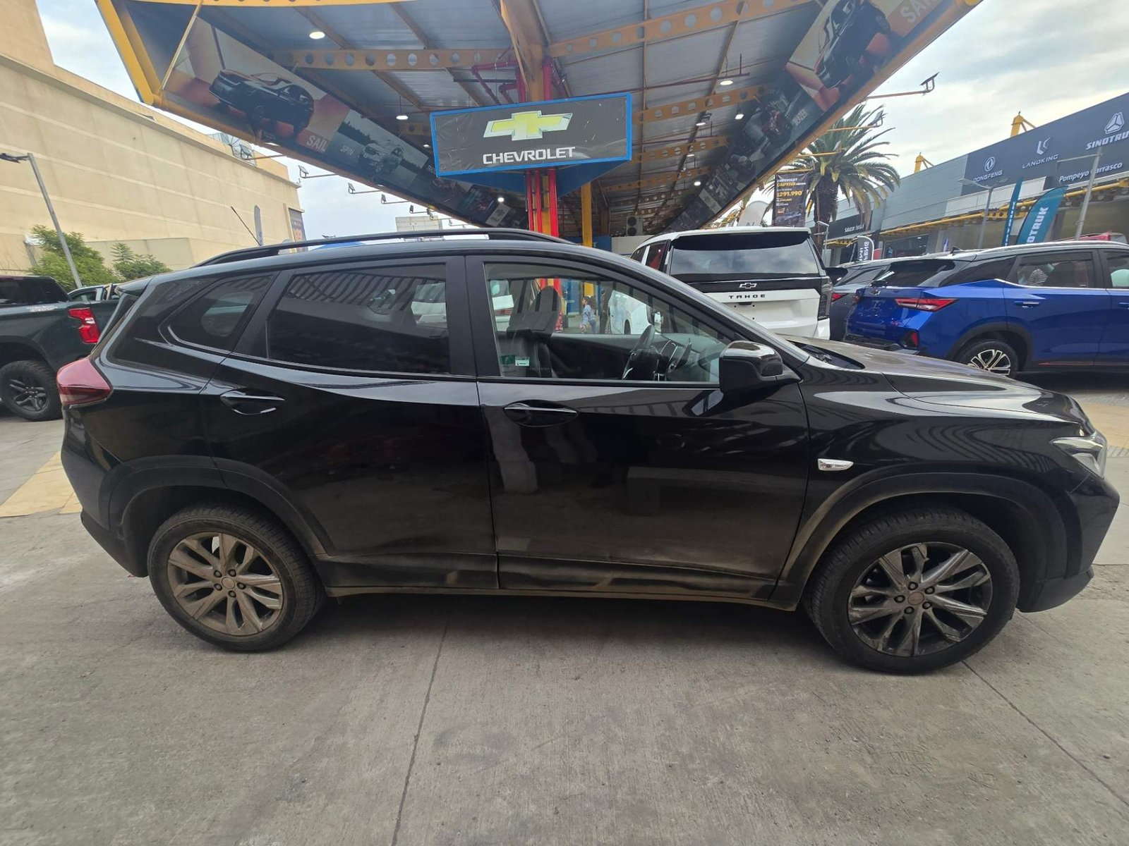 Chevrolet Tracker 1.2t Ltz R 4x2 Mt 5p 2025 - Foto 3 de 8