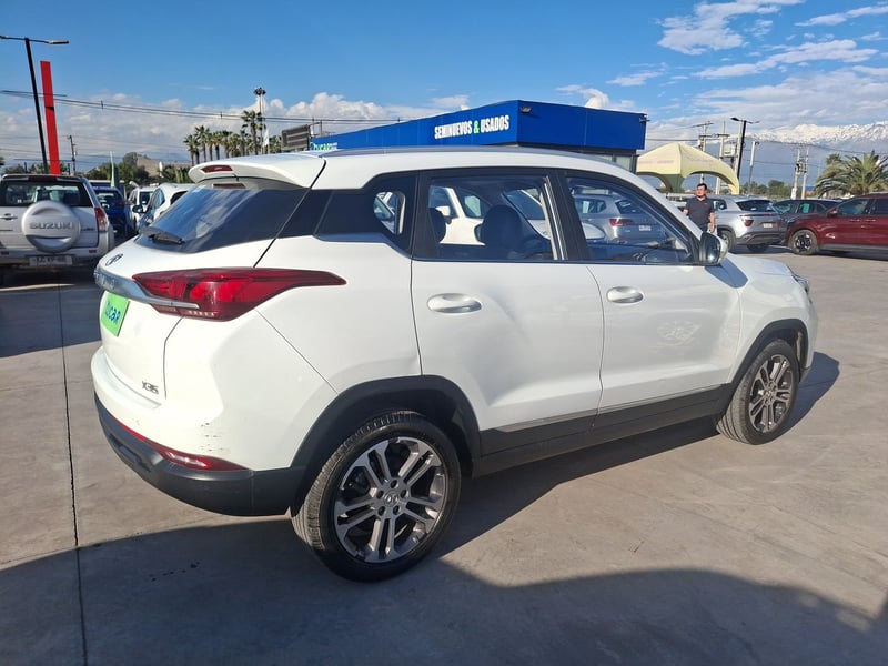 BAIC X35 1.5 Luxury 4x2 Mt 5p 2023 - Imagen 7 de 8