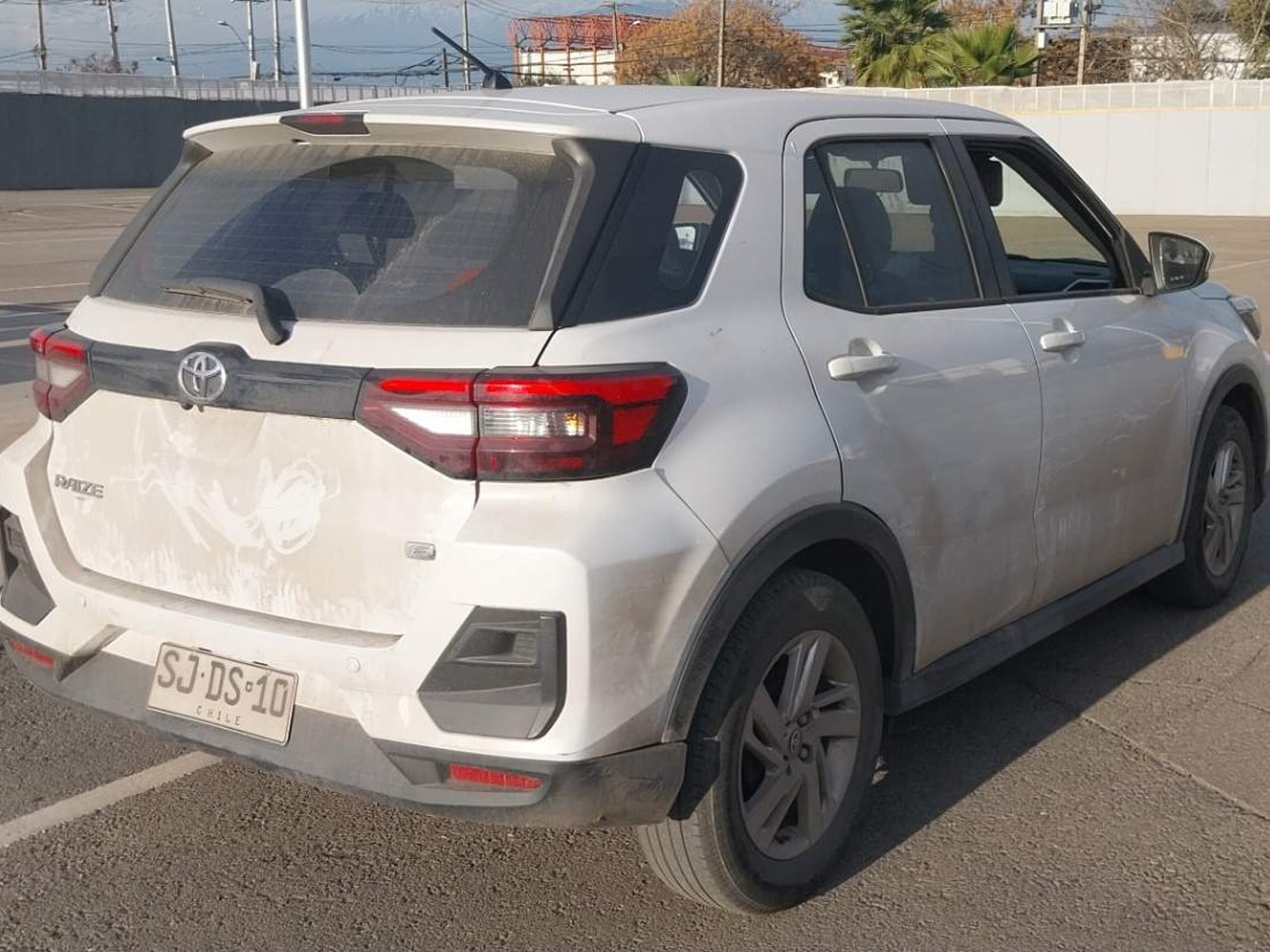 Toyota Raize 1.2 E 4x2 At 5p 2023 - Foto 4 de 5