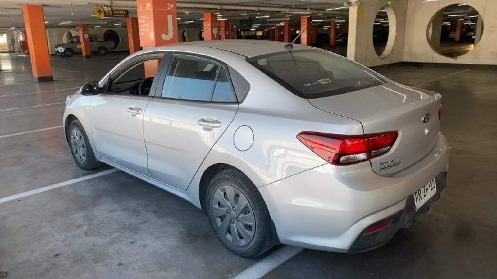 Kia Rio4 1.4 Lx 4x2 Ac Dab 6mt 4p 2021 - Imagen 7 de 8