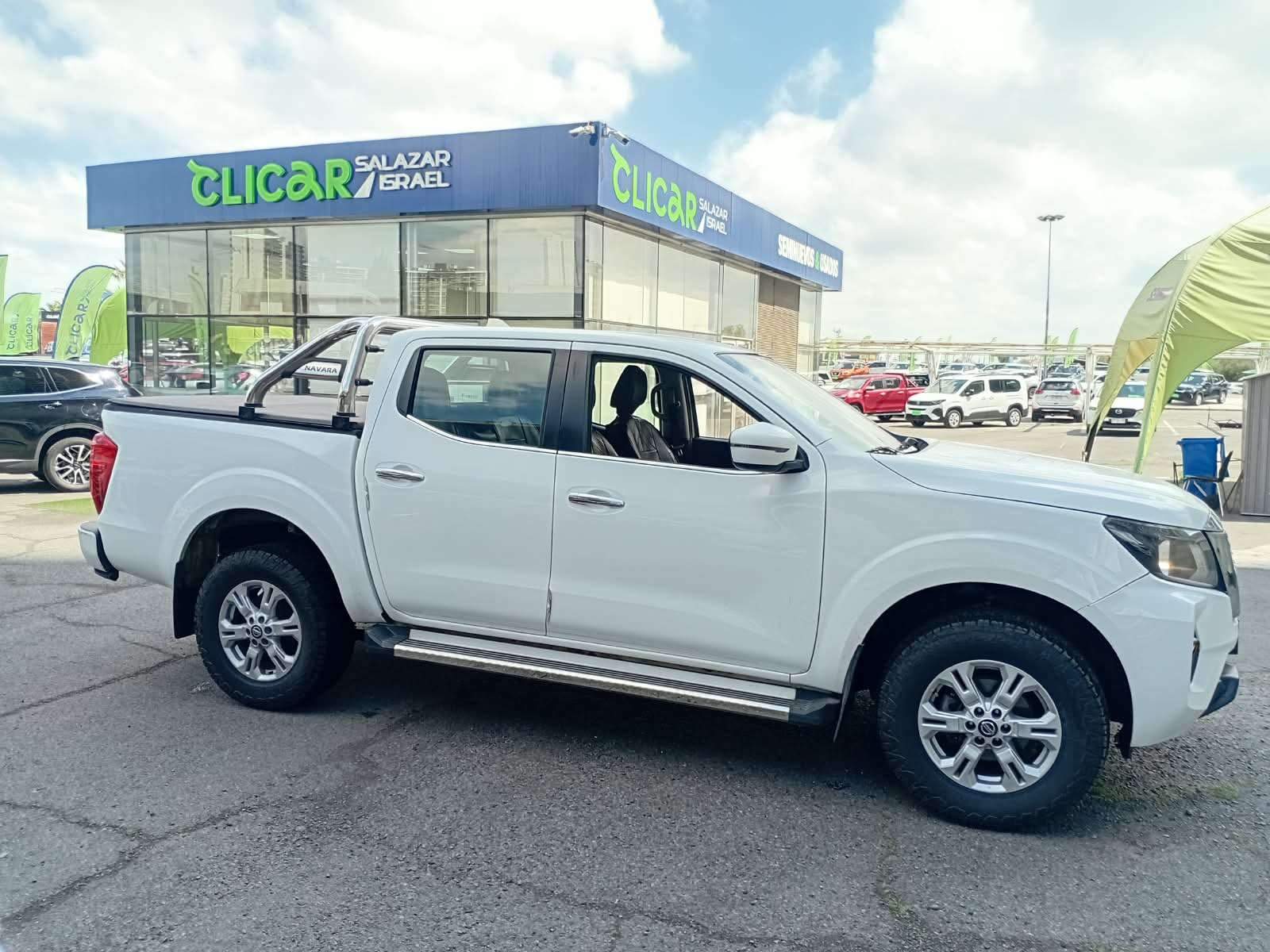 Nissan Navara 2.3d Xe Diesel 4x2 Dob.cab. Mt 4p 2022 - Foto 3 de 5