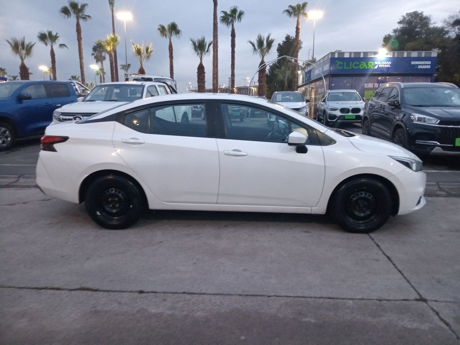 Nissan Versa 1.6 Sense 4x2 Mt 4p 2020 - Imagen 8 de 8