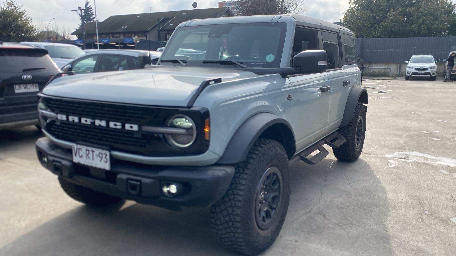 Ford Bronco 2.7 Wildtrak 4wd At 5p 2025 - Imagen 6 de 8
