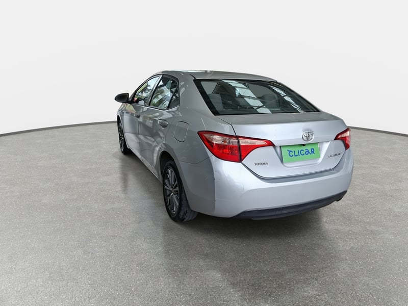 Toyota Corolla 1.8 Gl 4x2 Mt 4p 2017 - Imagen 5 de 8