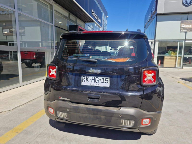Jeep Renegade 1.8 Sport 4x2 Mt 5p 2022 - Imagen 5 de 5